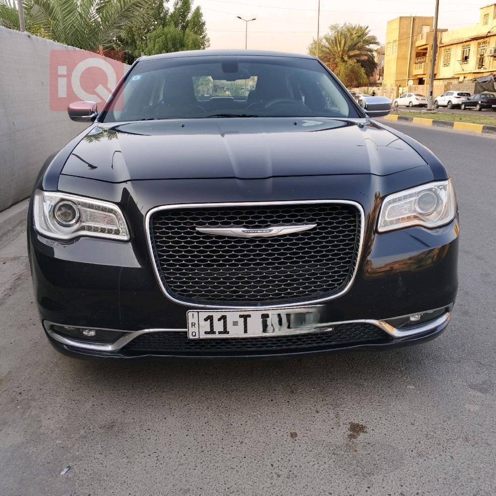 کرایسلەر 300